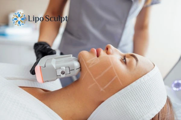 HIFU vs Botulinum Toxin: Understanding the Differences 1 HIFU vs Botox Lincolnshire What is the best option for you?